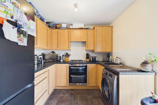 4, Well Croft, Telford photo 3