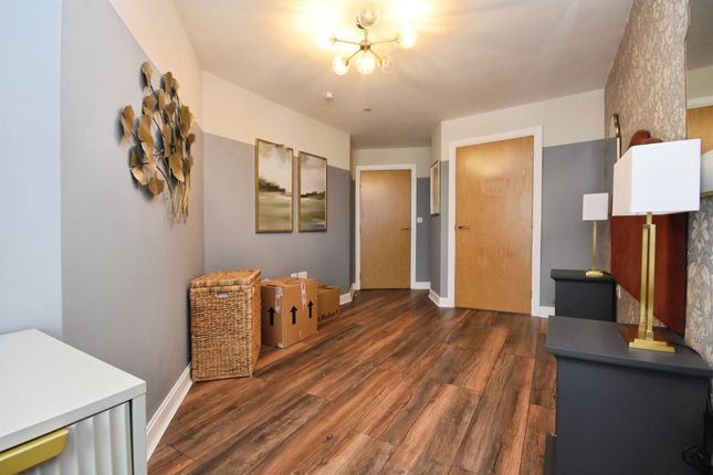 Flat 8, Walter House, 31, Rainsford Road, Chelmsford photo 2