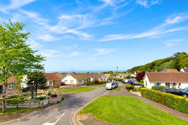 5, Meadowhayes, Minehead photo 3