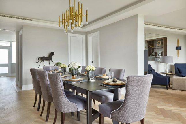 22, Imperial Court, London photo 4