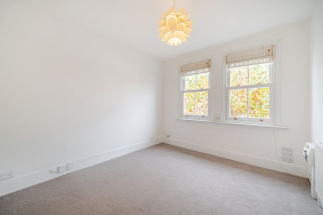 11A, Lance Road, Harrow photo 3