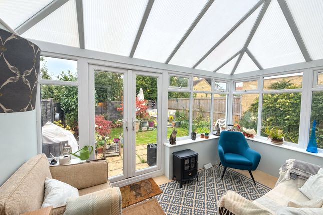 33, Fitzmaurice Close, Wiltshire photo 4