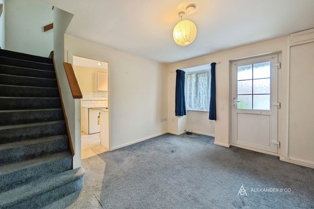 79, Moor Pond Close, Bicester photo 2
