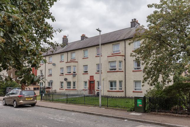 Thumbnail Flat to rent in Ferrier Crescent, Aberdeen