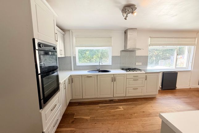 112, Truro photo 2