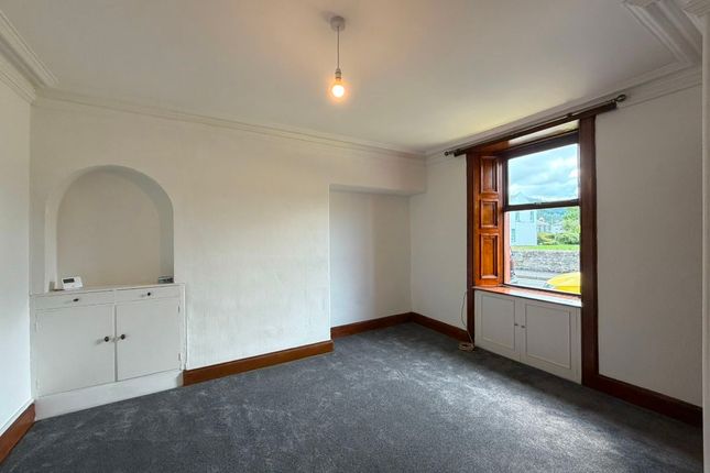 20 Bond Street, Innerleithen photo 2