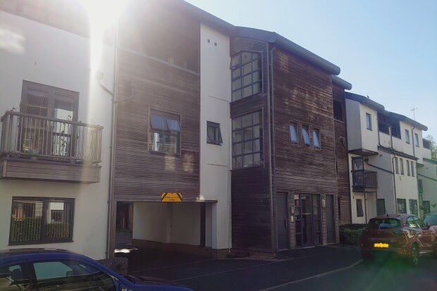 2 bed flat to rent in Endeavour Court, Plymouth PL1