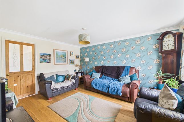 4, Mary Rose Avenue, Gloucester photo 2