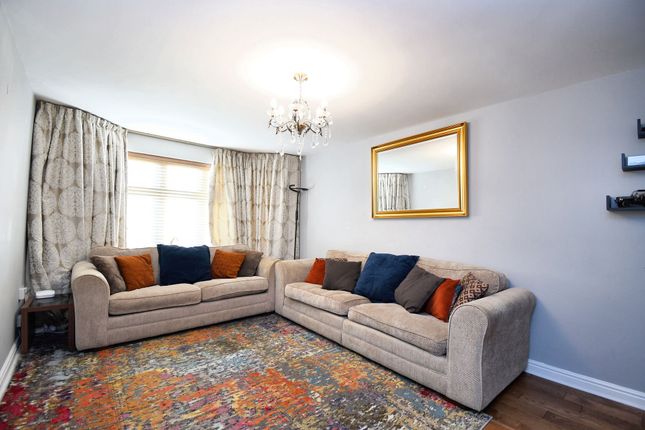 2 Colmere Lane, Manchester photo 2