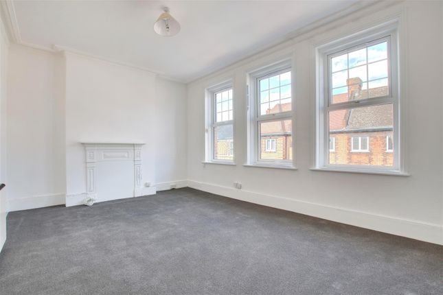 Thumbnail Maisonette to rent in Market Chambers, Church Street, Enfield