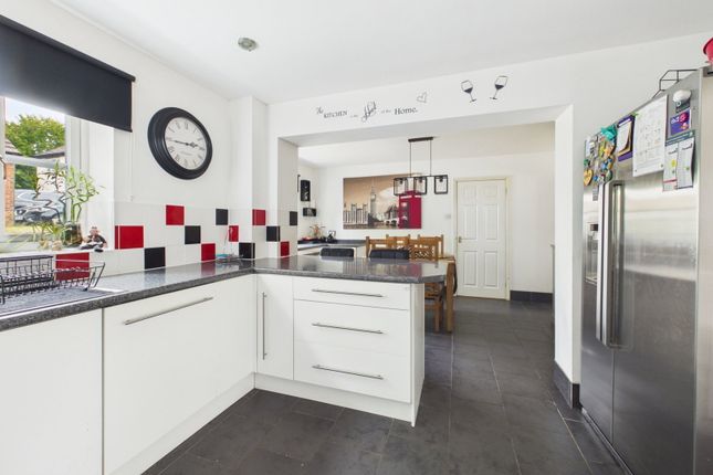 4, Lords Hill Close, Coleford photo 4