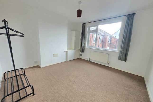 Flat 2, Hove photo 2