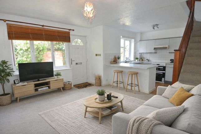 21, Windermere Close, Egham photo 2