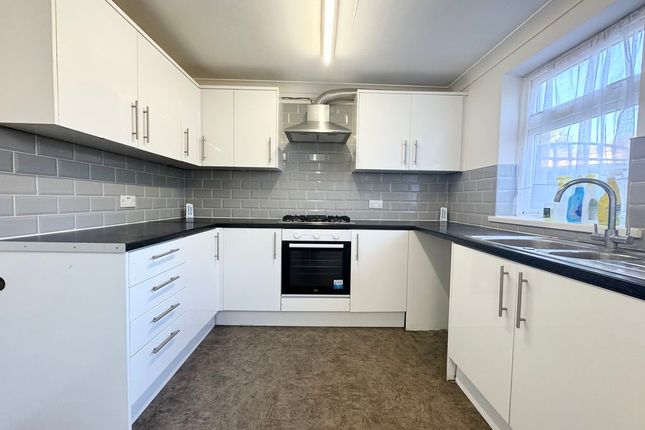 126, Convamore Road, Grimsby photo 4