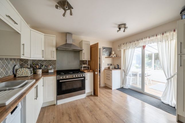 1, Juniper Close, Lymington photo 2