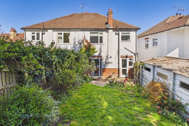 59, Deanway, Buckinghamshire photo 4