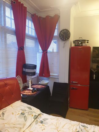 Property to rent in Norbury Crescent, London