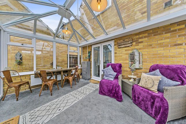 83, Creed Road, Oundle photo 3