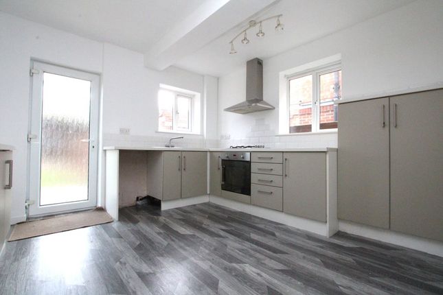 26, Croft Drive, Wigston photo 4