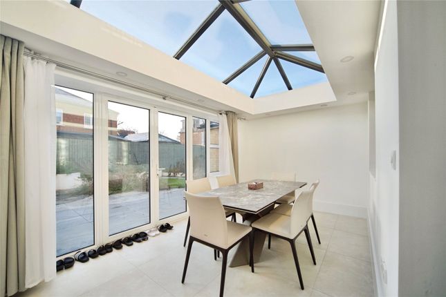 20, Sassoon Drive, Barnet photo 4