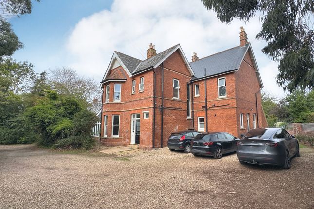Isca Lodge, 4 Isca Road, Exmouth photo 3