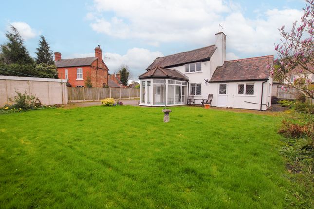 Thumbnail Cottage for sale in Brandlee, Dawley, Telford