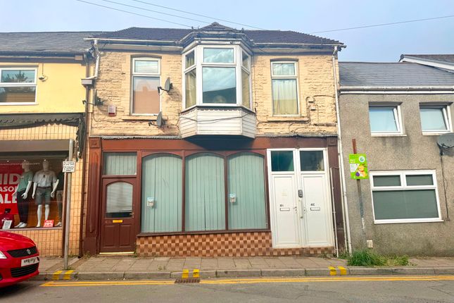 3-bed flat on 41A, B, C Oxford Street, Bridgend, £160,000