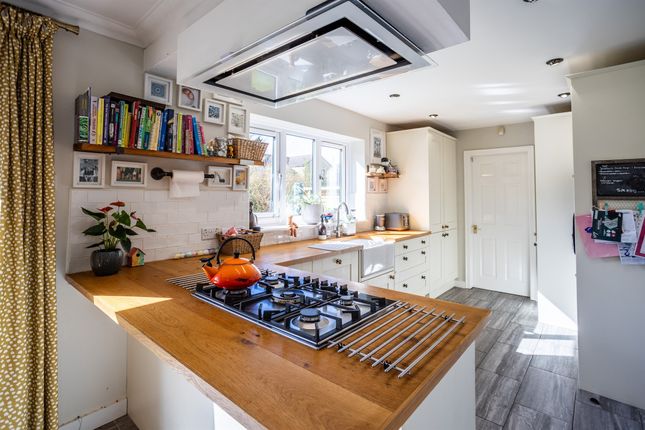 43, Heathcote Rise, Keighley photo 4