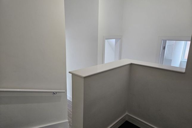 Flat to rent in Moore Road, Barwell
