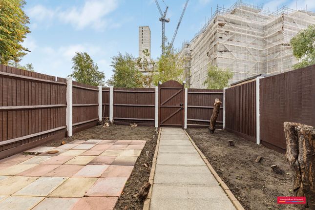 8, Gwyn Close, London photo 4