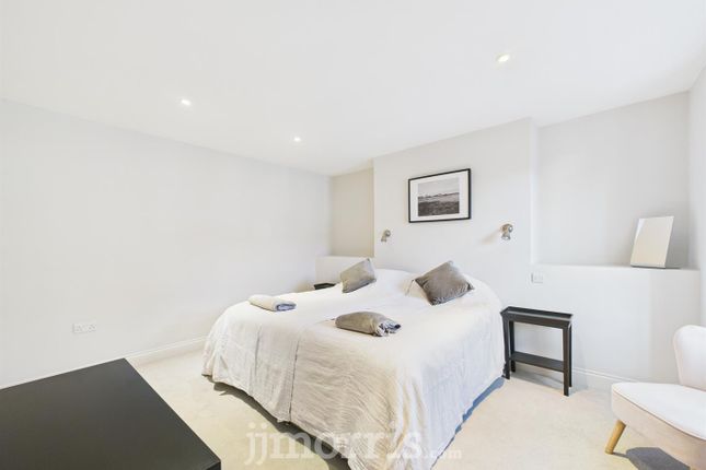 Bedroom 1  (Front)