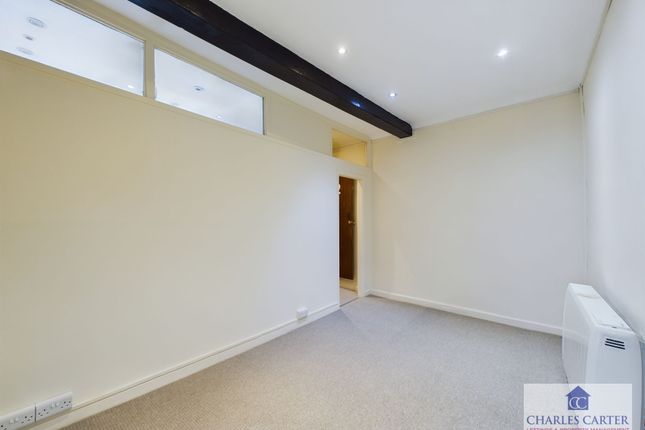 Flat 2, Tewkesbury photo 3