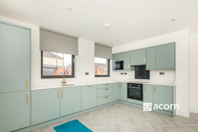 96Fa20B2-49Af-F01...