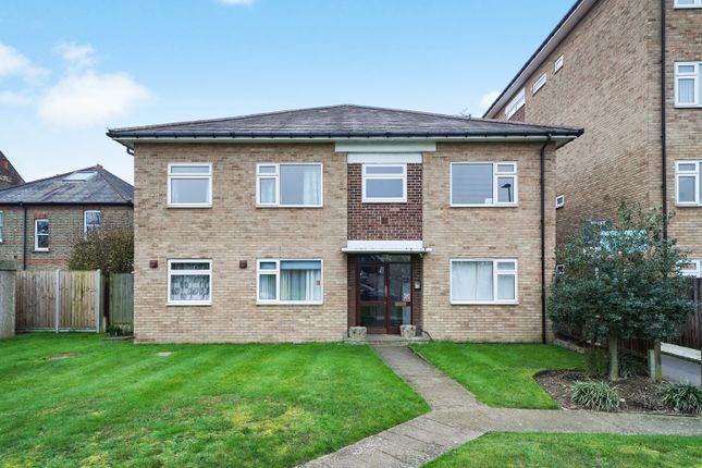 Flat for sale in Lankton Close, Bromley