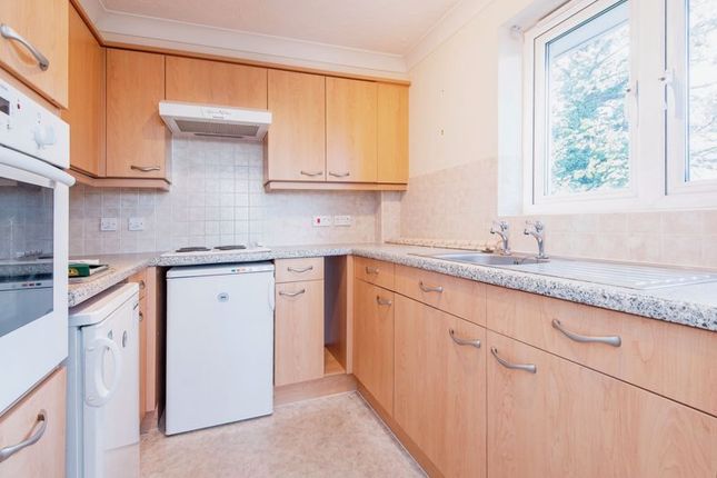 Flat for sale in Munro Court, Sheffield