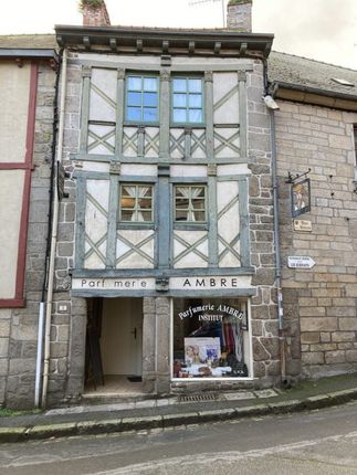 Property for sale in Moncontour, Bretagne, 22510, France