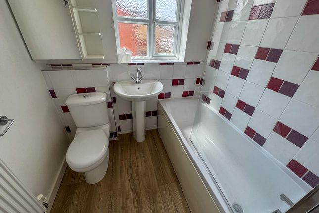 33, Channel Crescent, Derby photo 2