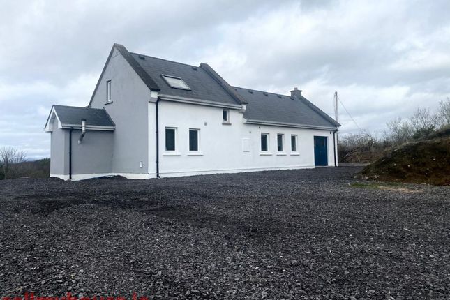Country house for sale in Rosscat Cottage, Roscat, Ballyshannon,