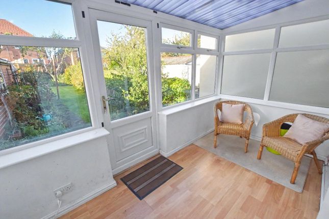650, Whitehall Road, West Yorkshire photo 5