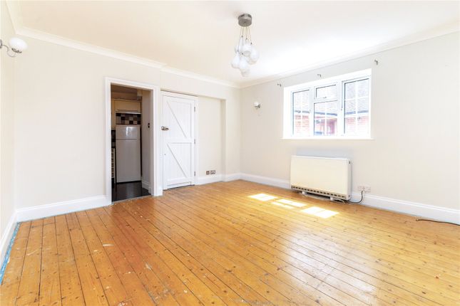 Flat 5, Amblefield Court,, Northchapel, West Sussex photo 2