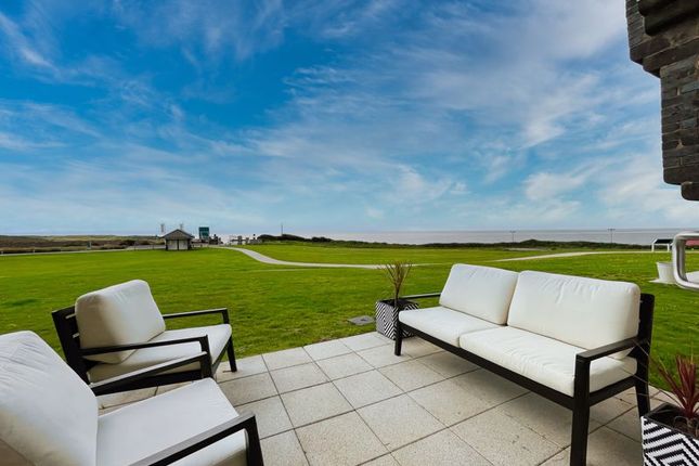 Flat for sale in 15 The Rest, Rest Bay, Porthcawl