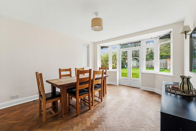 56, Sunnybank, Epsom photo 4