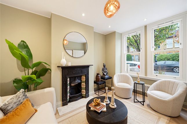Worslade Road, London photo 4