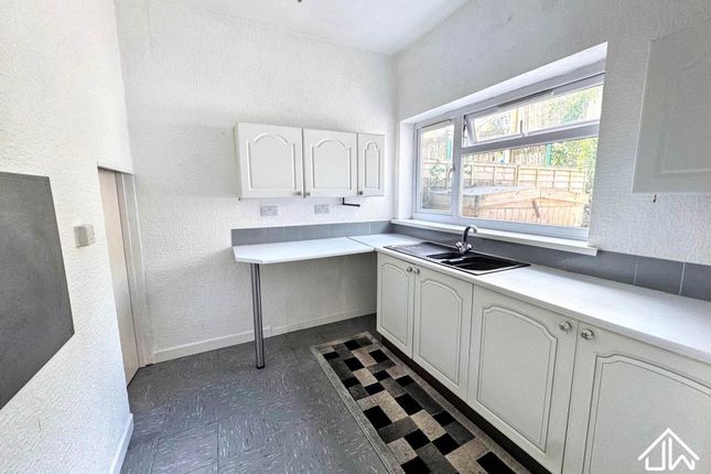 Greenfield Terrace, Argoed photo 3
