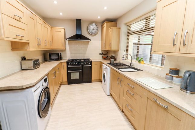 3, Lake Avenue, Heanor photo 4