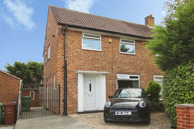 2-bed semi-detached on 5, Swarcliffe Green, LEEDS, £140,000