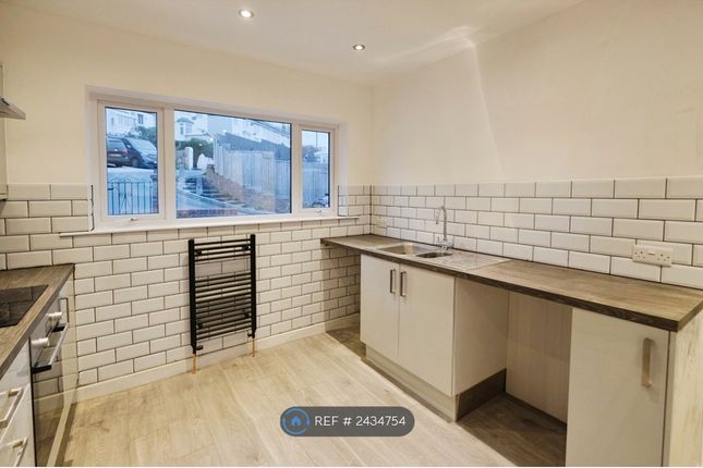 Greenway Close, Torquay photo 3