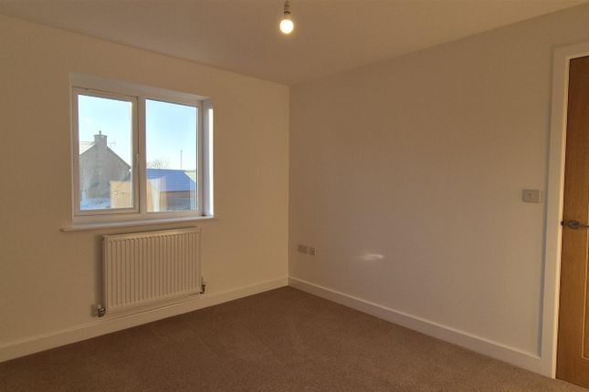 Bedroom 2.Jpg