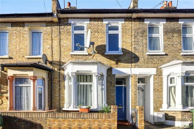 Terraced house to rent in Vernon Road, London