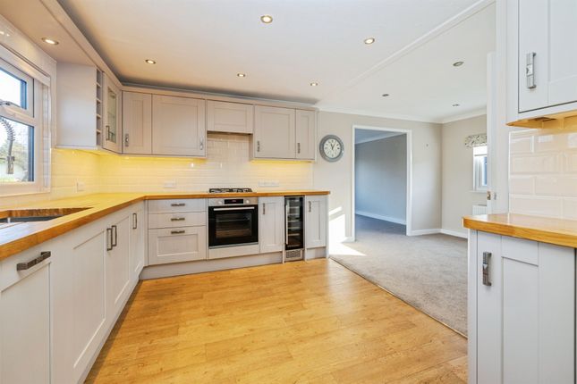 12a, Birch Grove, LINCOLN photo 3